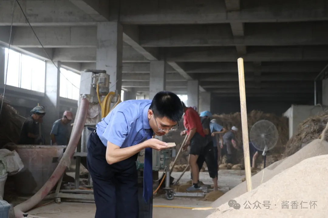 仁怀市检察院护航酒企高质量发展(图2) 仁怀市检察院护航酒企高质量发展(图2)