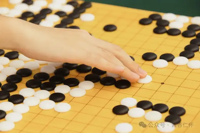 棋道酒香同酝新机遇 酒文农旅共谱新篇章(图3) 棋道酒香同酝新机遇 酒文农旅共谱新篇章(图3)